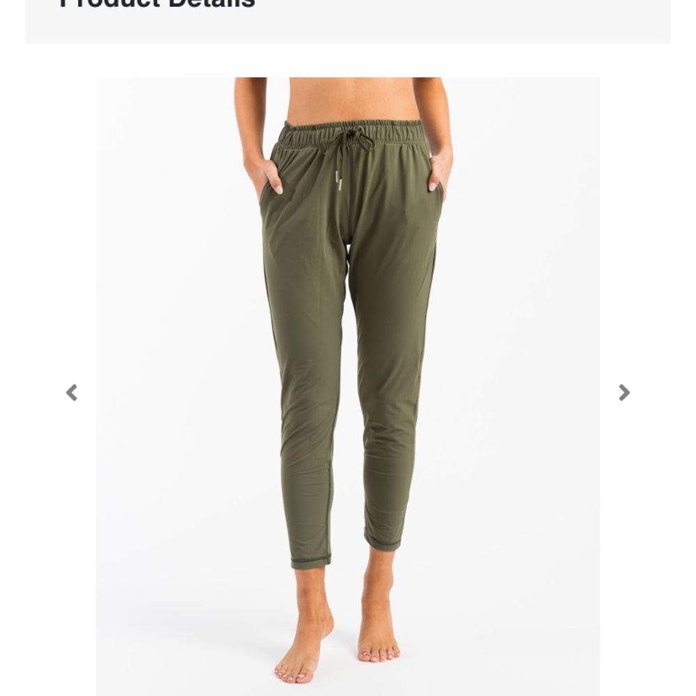 Zyia Olive Everywhere Pants Medium